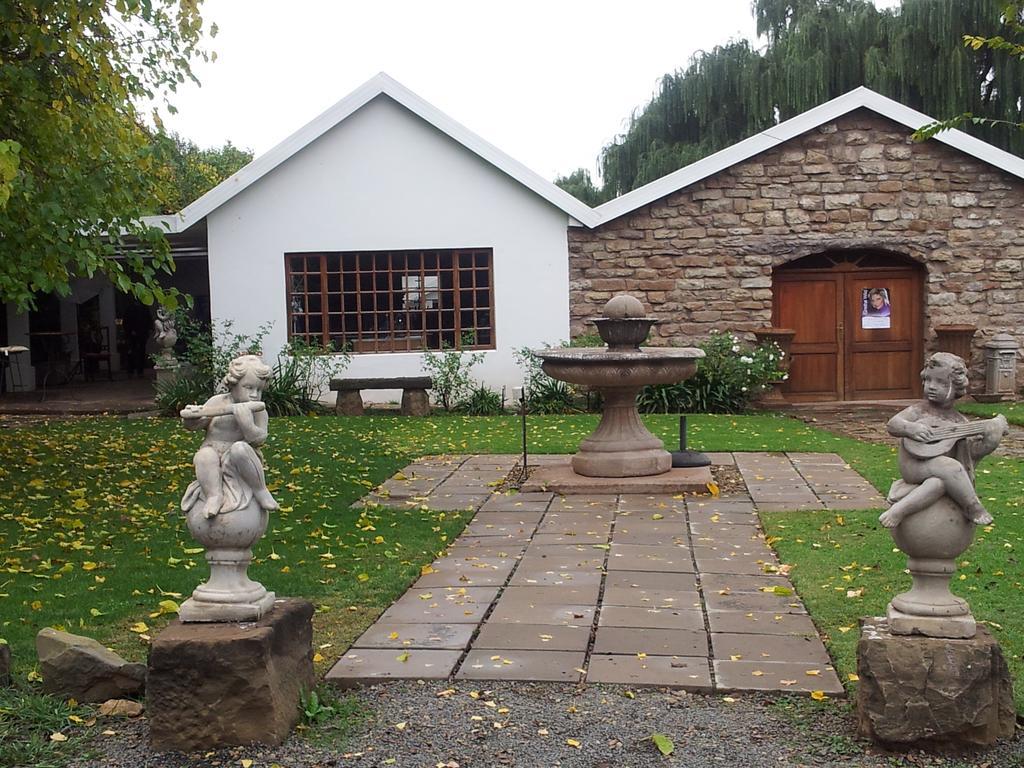 La Riviera Boutique Guesthouse & Spa Aliwal North Eksteriør billede